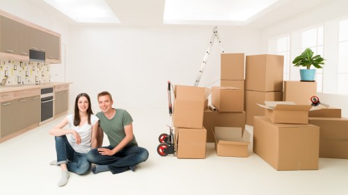 What is included in a Shoreditch removal van service